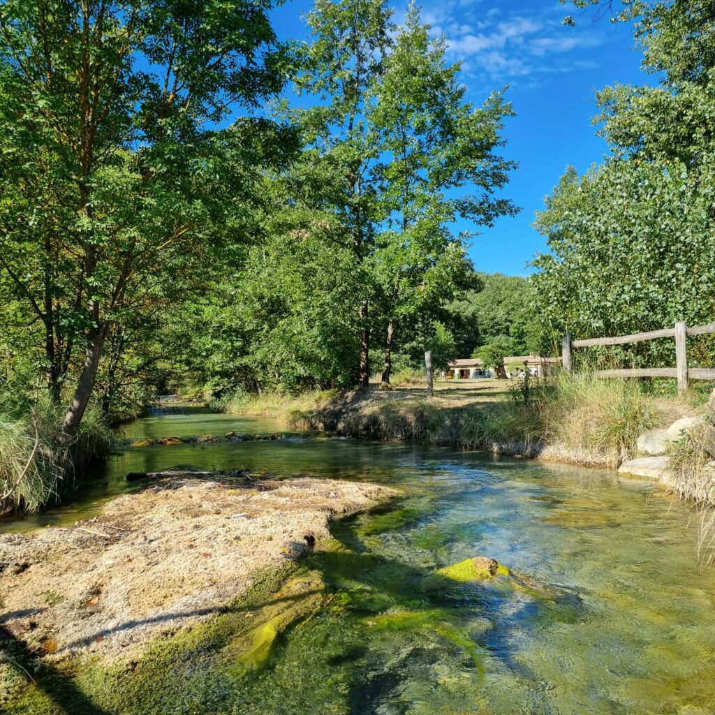 FONTI DI POIANO TURISMO reggio emilia appennino tosco emiliano paesaggio