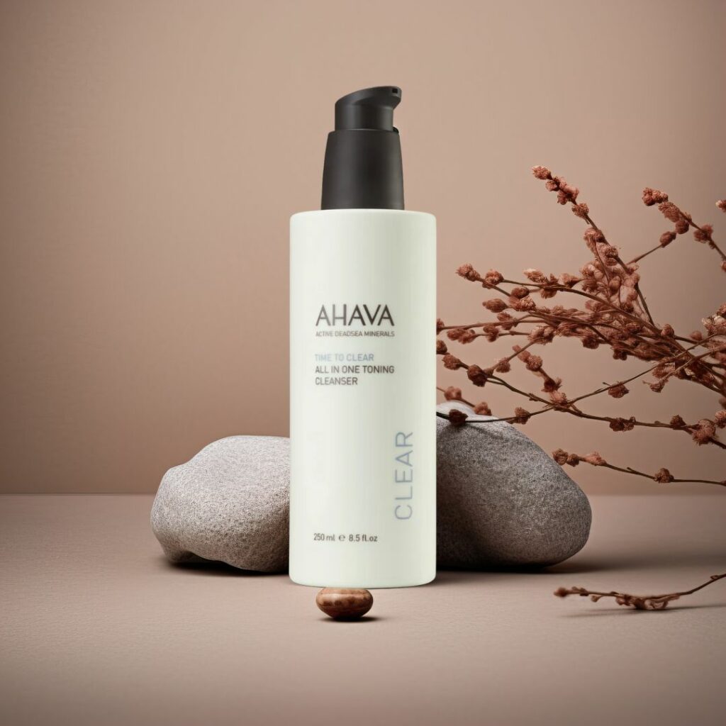 ALL-IN-ONE TONING CLEANSER AHAVA