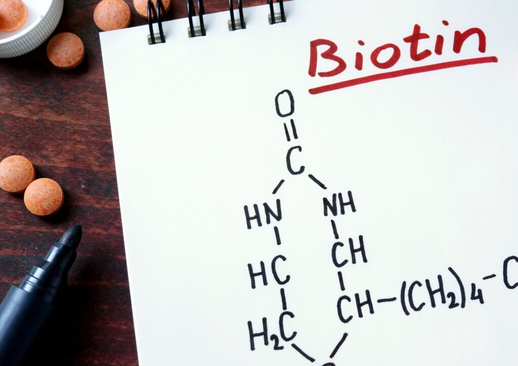 formula e pastiglie di biotina